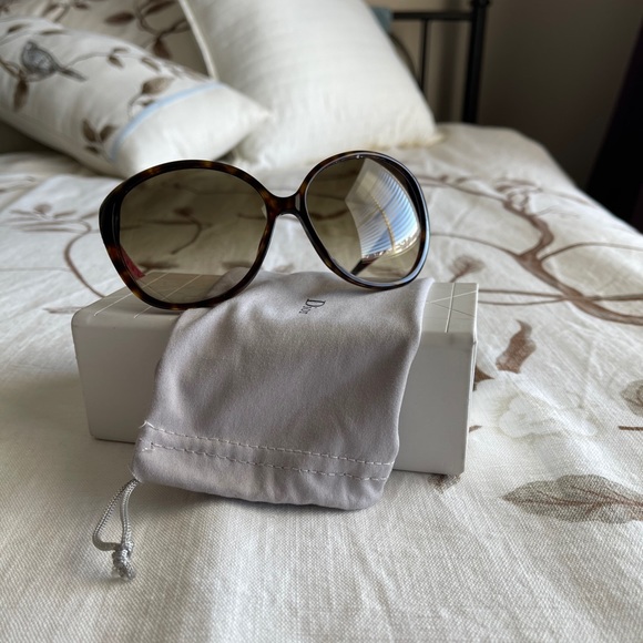 Dior Sunglasses - Picture 2 of 14